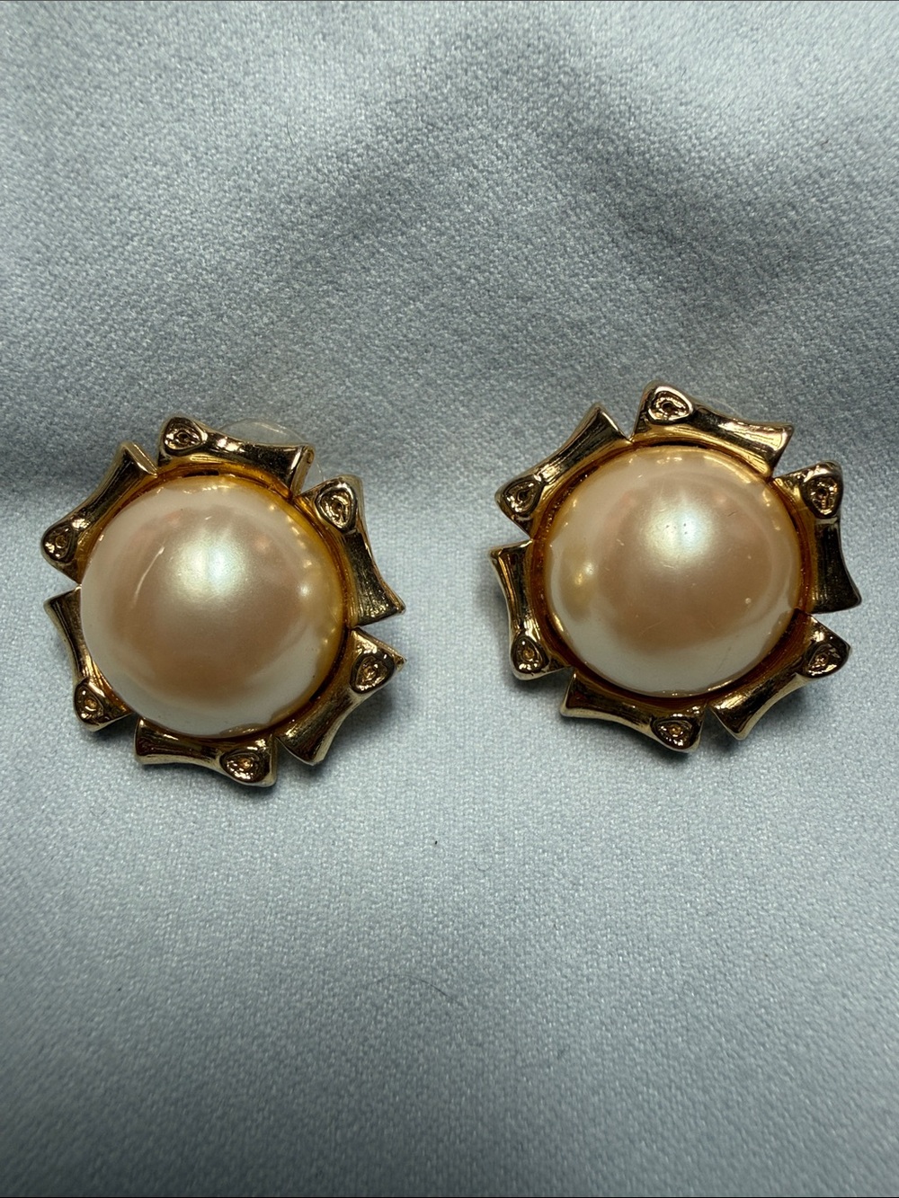 Vintage Givenchy Gold-Tone Pearl Sunburst Clip-On Earrings - Cream Pearl